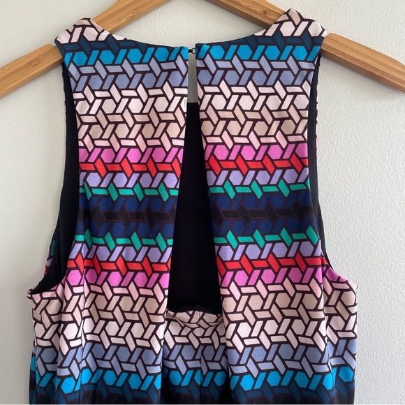 Trina Turk Signed Macee Stained Glass Print Sleeveless Dress Size 6 - Picture 2 of 10